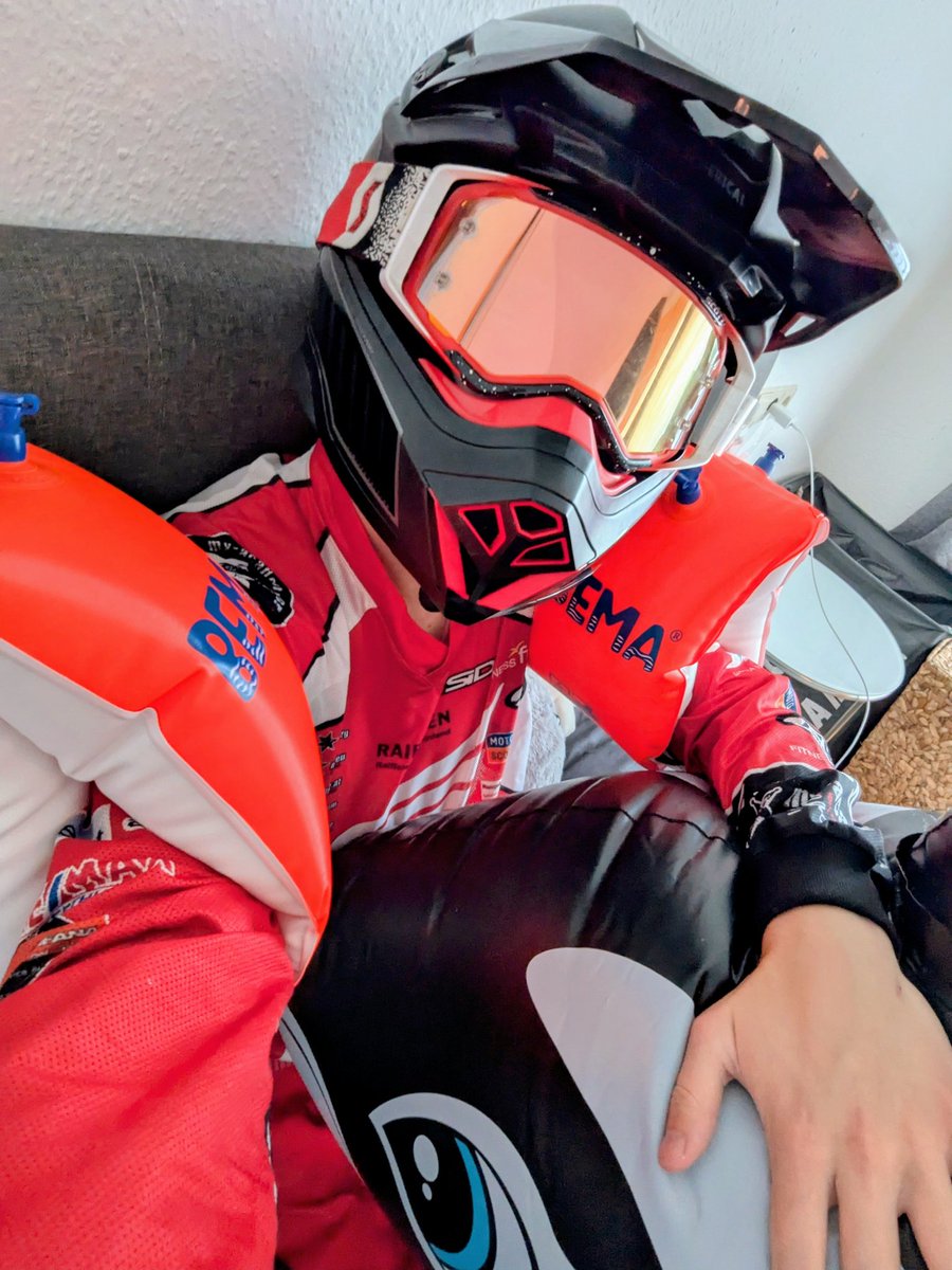 NeleonTheGator tweet media