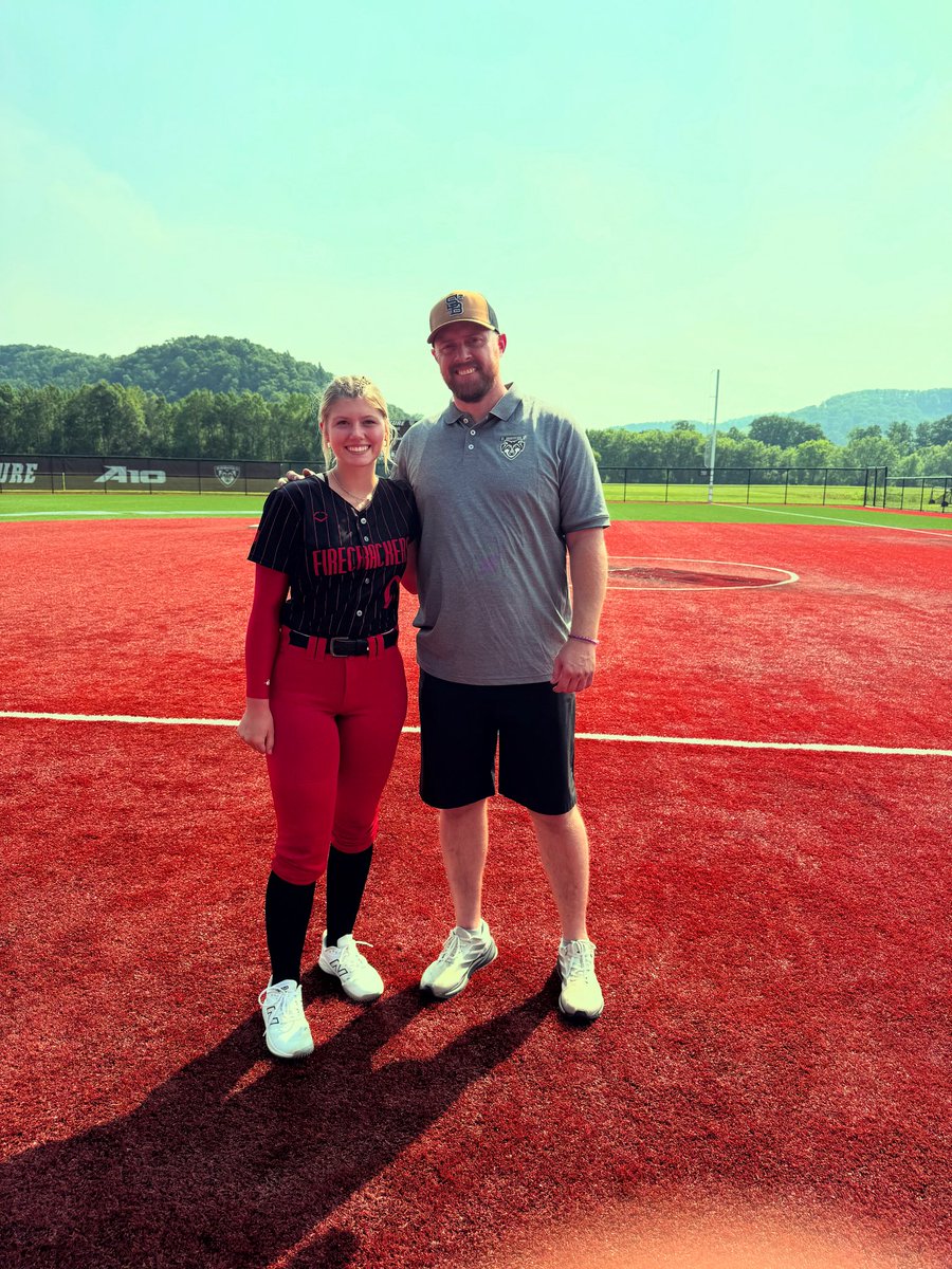 Firecrackers NC Hooks (@fc_hooks) on Twitter photo B🧨G Shoutout to Alexa Hooks (2027) for attending St. Bonaventure University Prospect Camp today! <a href="/BonniesSoftball/">Bonnies Softball</a>
Thank you Coach Decker for a great day! <a href="/CamdenDecker/">Camden Decker</a> <a href="/Firecrackersinc/">Firecracker Softball</a> <a href="/LineDsoftball/">Line Drive Media</a> <a href="/CoastRecruits/">Coast 2 Coast Recruits</a>
#fcculture #firecrackersoftball #softball #Firecrackersnc B🧨G Shoutout to Alexa Hooks (2027) for attending St. Bonaventure University Prospect Camp today! <a href="/BonniesSoftball/">Bonnies Softball</a>
Thank you Coach Decker for a great day! <a href="/CamdenDecker/">Camden Decker</a> <a href="/Firecrackersinc/">Firecracker Softball</a> <a href="/LineDsoftball/">Line Drive Media</a> <a href="/CoastRecruits/">Coast 2 Coast Recruits</a>
#fcculture #firecrackersoftball #softball #Firecrackersnc