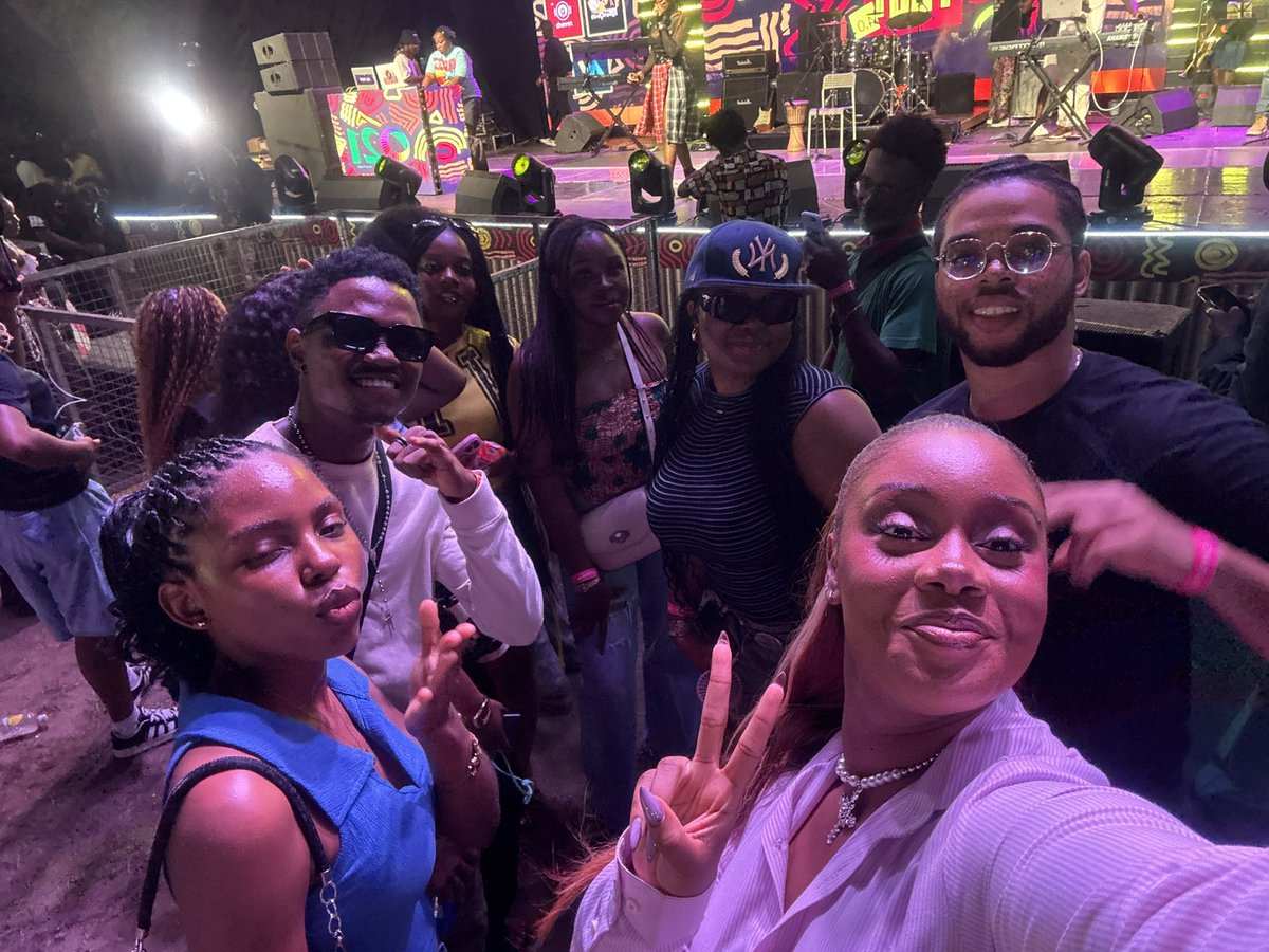 Emly (@sincerelyemly) on Twitter photo To everyone who came!! I love you soo much thank you for coming and thank you <a href="/Alteculture_/">AltéCulture Fest</a> for having us To everyone who came!! I love you soo much thank you for coming and thank you <a href="/Alteculture_/">AltéCulture Fest</a> for having us