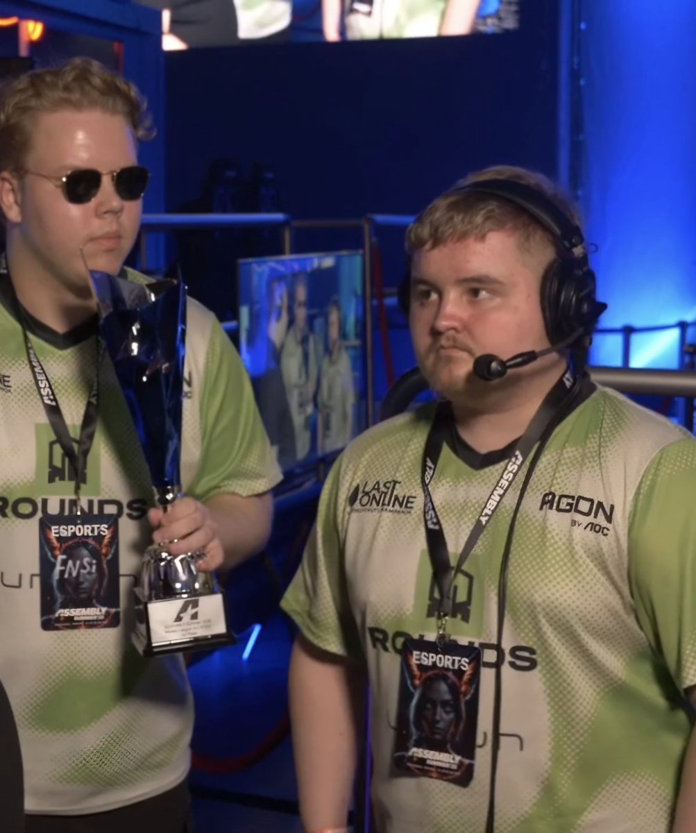 Made it to Day 3 (Top 32 in EU) of RLCS LCQ!
We battled through serious tech issues but still pushed on.
Huge thanks to <a href="/RoundsGG/">ROUNDS</a> for hooking us up with PCs — even on LAN, with one of us flying in from abroad!

(Photo from today's <a href="/assemblyparty/">Assembly Party</a> LAN) 

#RLCS #LOADTHEROUNDS