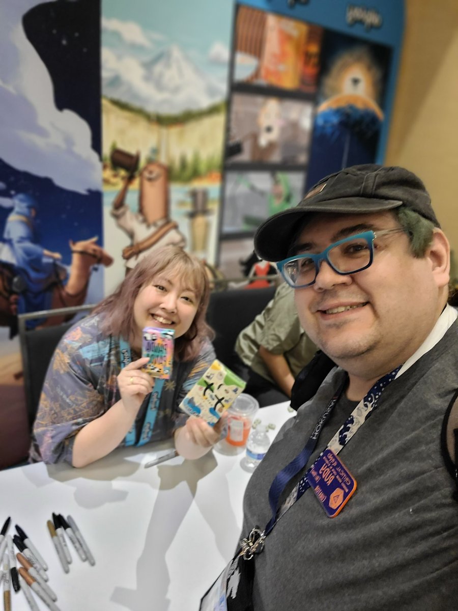 The lovely <a href="/allotment31/">別府さい✯Sai Beppu</a> signed my copies of Panda Panda and ナナ.
ありがとうございます🐼🐼