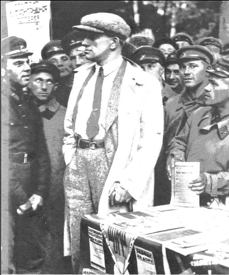 SayfAlShaab's tweet photo. Soviet Poet Vladimir Mayakovsky among Red Armymen. 

June, 1929. https://t.co/CoJL9M0Wra