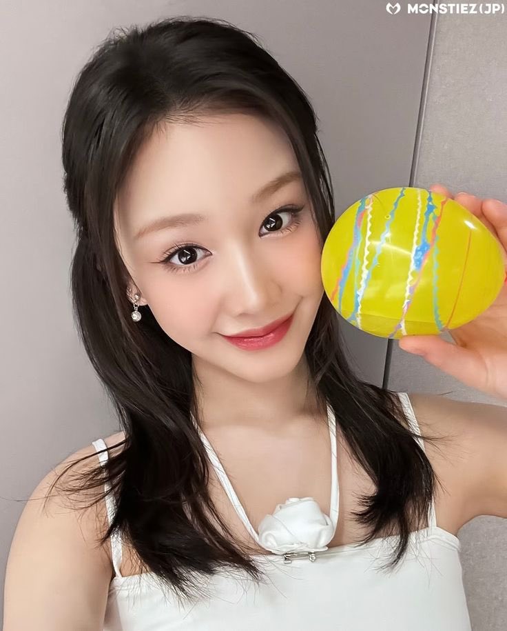 📸 | LINDA! #PHARITA em nova foto exclusiva para o Special Summer Edition Photo.

#PHARITA #파리타 #BABYMONSTER