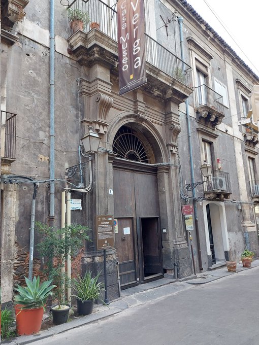 Composer Pietro Mascagni died 80 years ago today

This is the house of Giovanni Verga in Catania, Sicily. He wrote the story of Cavaliera rusticana put to music by Mascagni