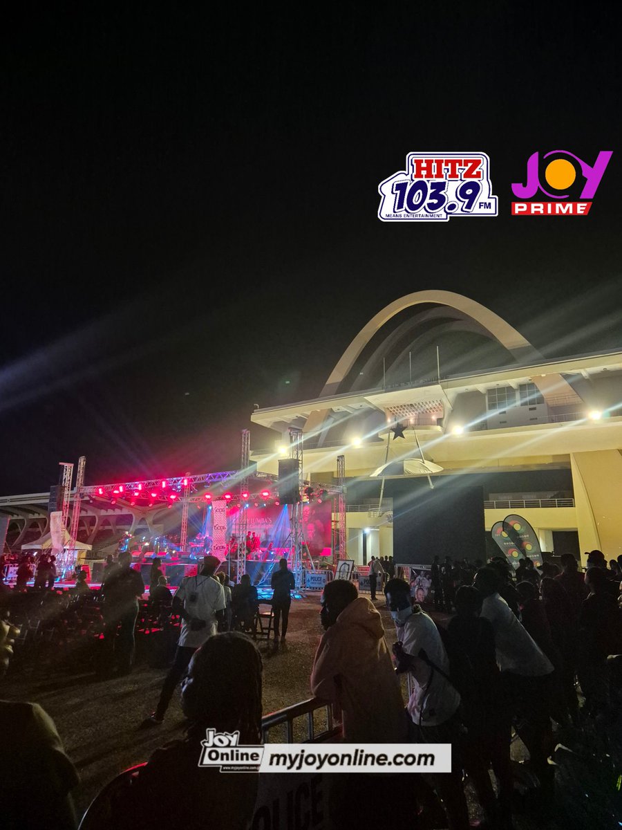 Tonight at Independence Square, you can feel the weight of a legend’s legacy. 
Lumba lives on.
Black clothes, red eyes, and united hearts.
If you’ve ever loved Ghana music, you’d understand this silence.
Rest well, Daddy Lumba.🕊