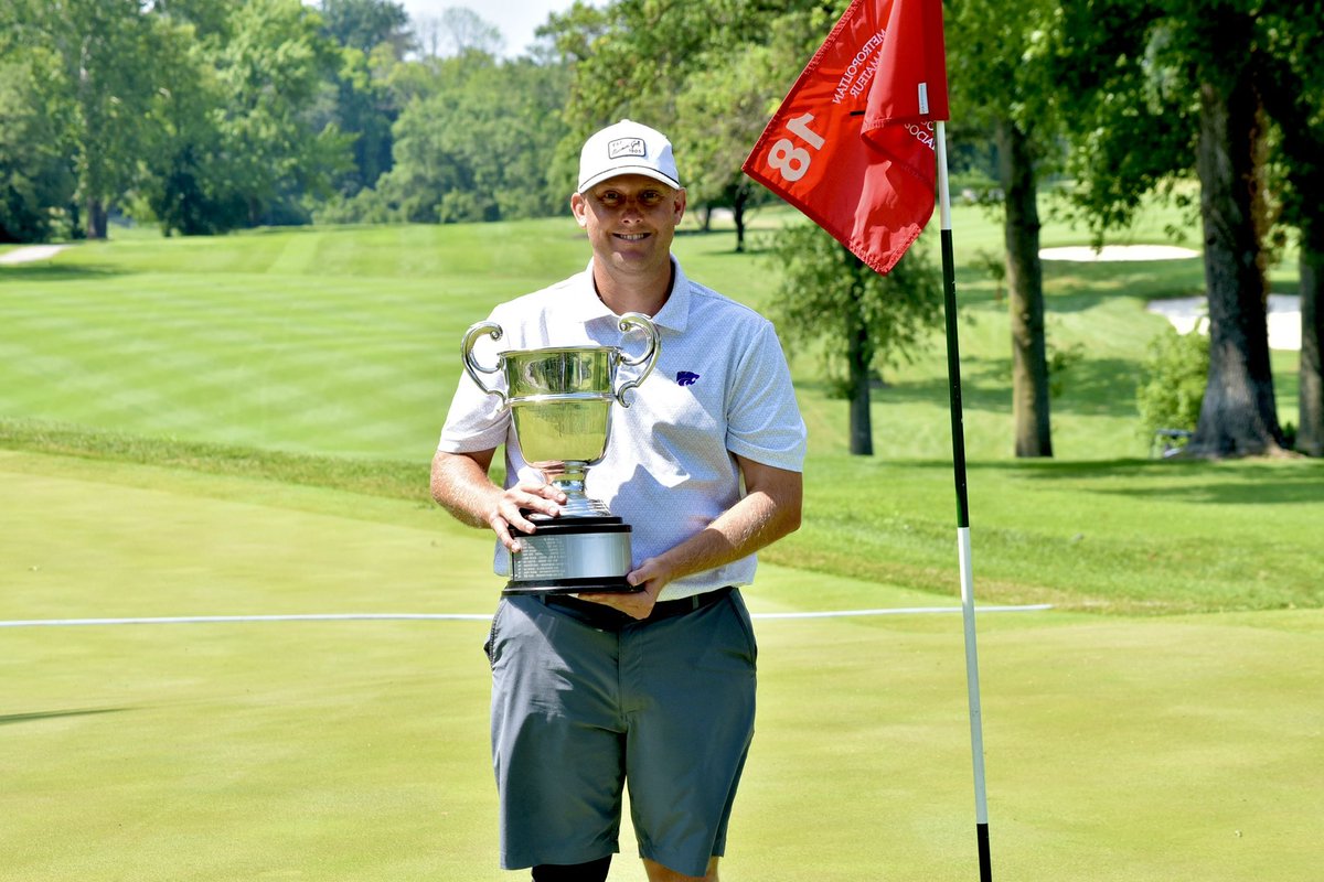 Champion Choate has a nice ring to it! 🏆

Congratulations to 35th Metropolitan Amateur Champion Corey Choate! He shot a total of five-under (-5) par to win. 

#MetroAm #amateurgolf #stlgolf #stl #metropolitan
