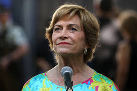 CATALINA ARAYA (@katitaporfia) on Twitter photo No tiene la libertad de poner una querella, aún sintiendose agredida completamente, le ordenaron recular y reculó.
Así de obediente ante los peso pesado.
EVELYN MATTHEI, NO TIENE DEDOS PARA EL PIANO, MENOS COMPETENCIA PARA DIRIGIR UN PAIS.
<a href="/evelynmatthei/">Evelyn Matthei</a> No tiene la libertad de poner una querella, aún sintiendose agredida completamente, le ordenaron recular y reculó.
Así de obediente ante los peso pesado.
EVELYN MATTHEI, NO TIENE DEDOS PARA EL PIANO, MENOS COMPETENCIA PARA DIRIGIR UN PAIS.
<a href="/evelynmatthei/">Evelyn Matthei</a>