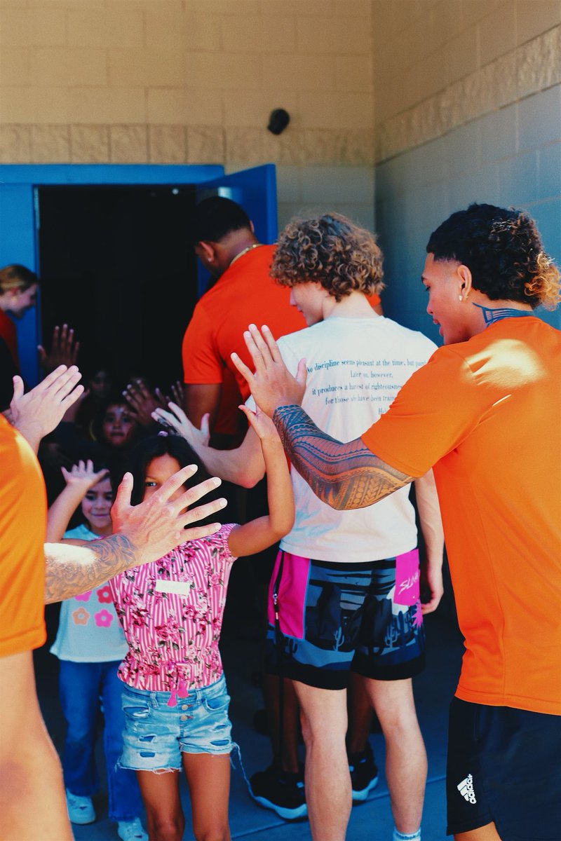 TIPISONE MANU III † tweet media