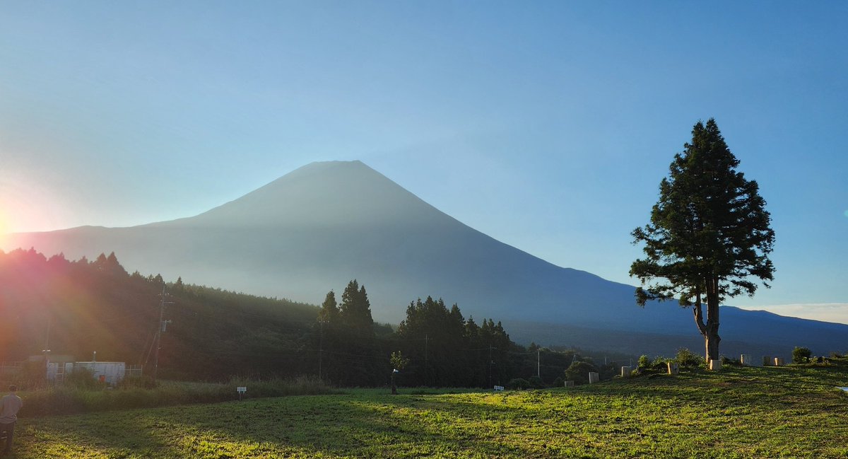 富士山は心洗われるね〜
と言いつつ
朝から猥談でさっそく汚れていテスラ〜達
