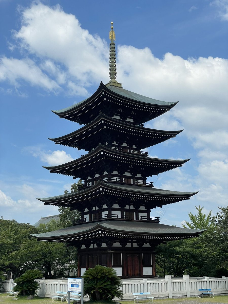 名古屋はBO5TON33レコ発有難うございました〜
ギリギリまでスケジュールの調整いただきご迷惑をおかけいたしました…
それにしてもとても良い日だったかと存じます…また名古屋行きますb

記述
文化の破壊者
茱萸
summer ends / susquatchの冒頭
閏月
薄暮