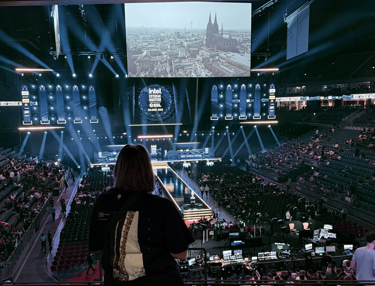 𝙻𝚒𝚣𝚣𝚣 tweet media