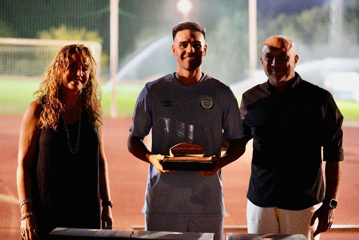 🏆 𝙂𝙖𝙣𝙖𝙙𝙤𝙧𝙚𝙨 𝙙𝙚𝙡 #ITorneoFGUMA 💚
 
¡Gran trabajo de nuestro equipazo! 💪