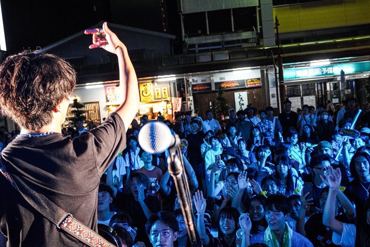 natsukaze_ssw's tweet photo. 大垣夏まつりライブ!
ありがとうございました。
大勢の皆様と楽しい時間を過ごせて
最高でした!
スタッフの皆様、関係者の皆様
ご一緒してくれた皆様ありがとうございます。来年もぜひ参加したいです!
#kingwing
#大垣夏まつり
#オリジナル曲
#高校生バンド https://t.co/VYZpQyJBmf