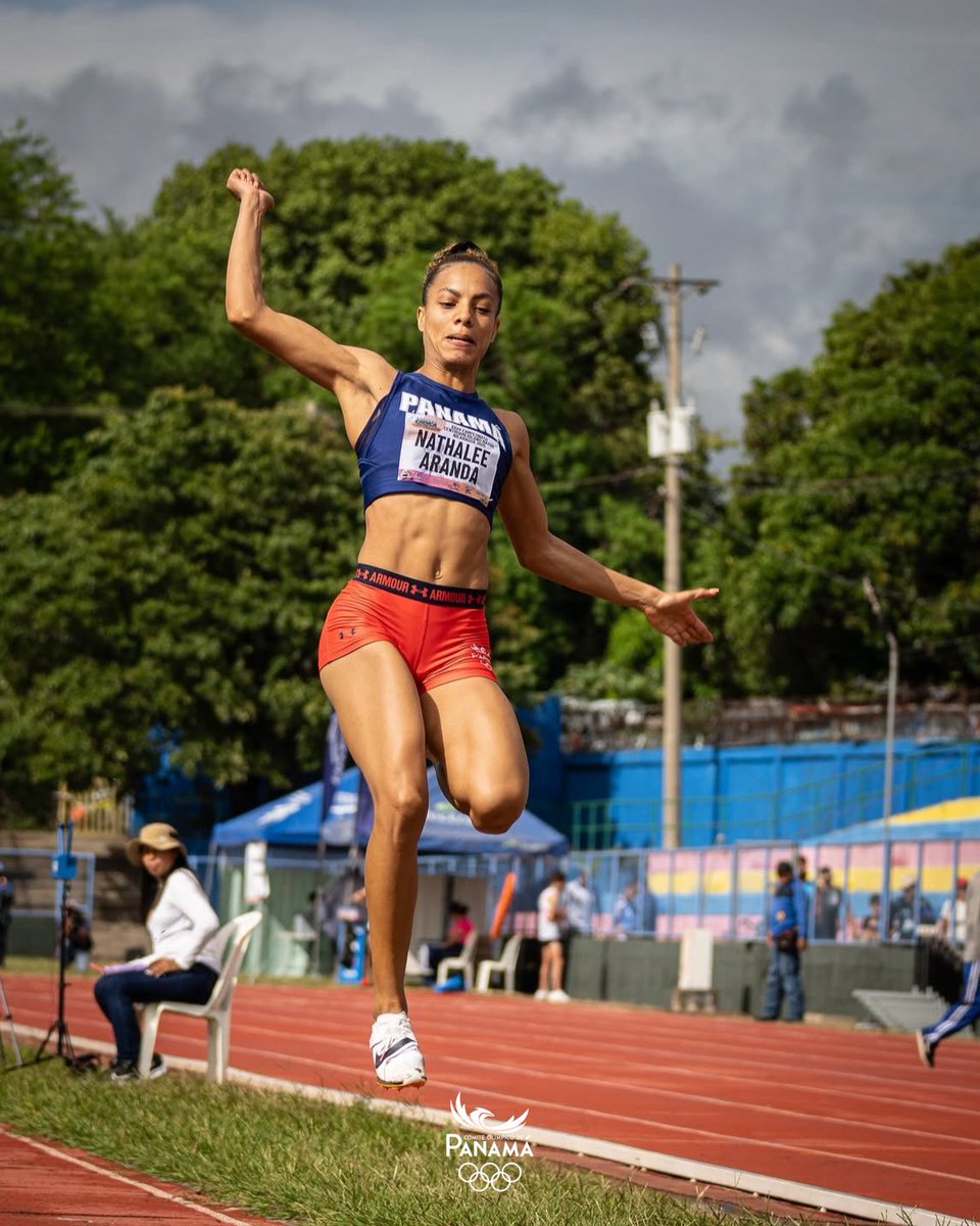 MEDALLA DE ORO 🇵🇦🥇 para la colonense Nathalee Aranda en el Campeonato Centroamericano de Atletismo 2025.