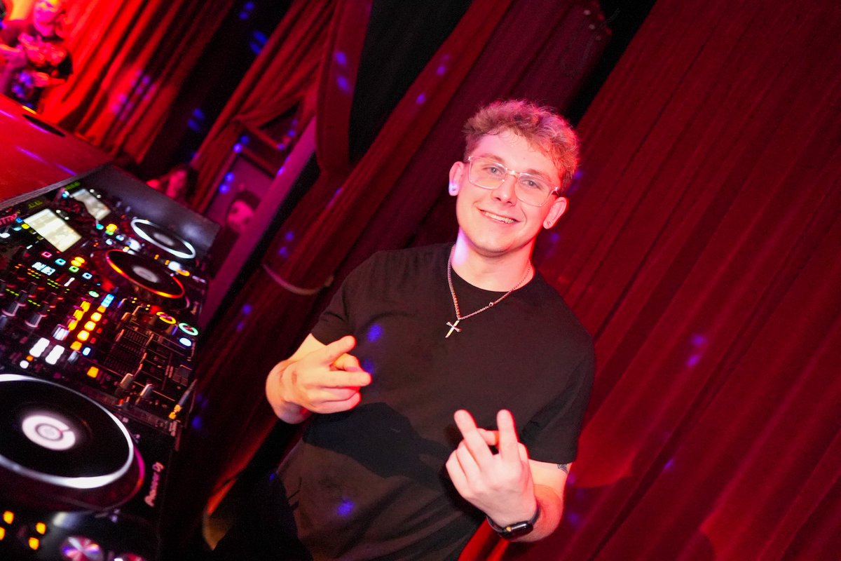 Happy 23rd birthday to this kid who made me a mom! Love you lots Andrew! This is gonna be your year kid! Let it ride! <a href="/atm_1031/">ATM</a>