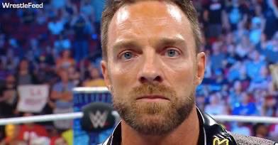 So Rollins' injury was fake/not as serious as presented meaning LA Knight was left off the card for no actual reason
#WeWantLAKnight