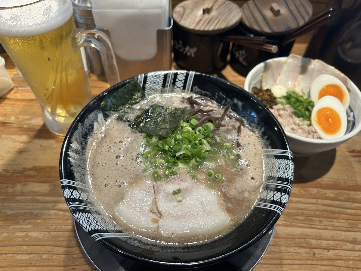 Oj_GGI's tweet photo. 7月食べたラーメン🍜 https://t.co/UHOJwSz63t
