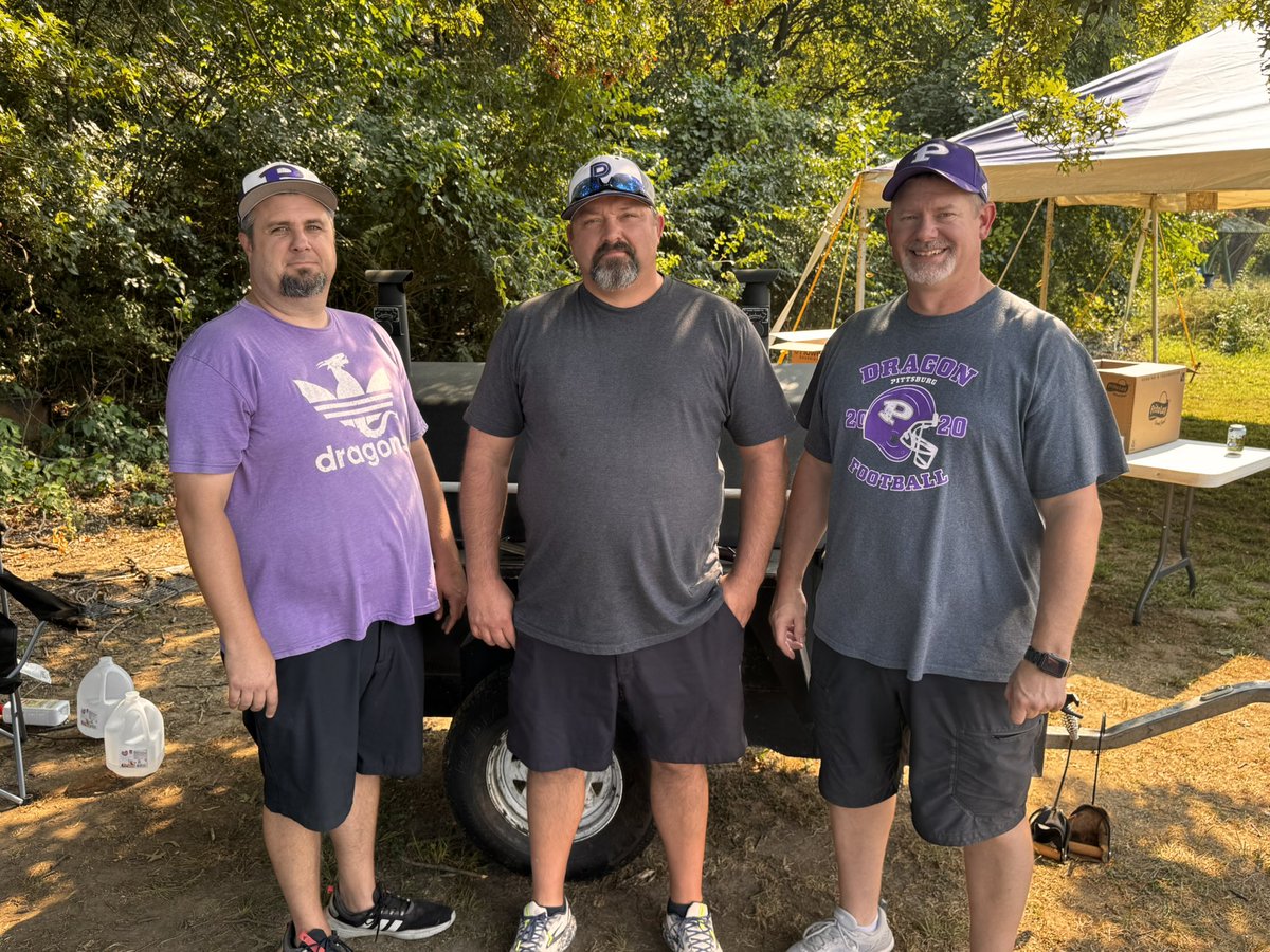 Thank you to all who came out today to our Annual PHS Football Golf Scramble! Without the alumni and community support this entire program wouldn’t be where we are today. Also to the QB Club Dads for manning the grill all day! Again, thank you, Dragons!