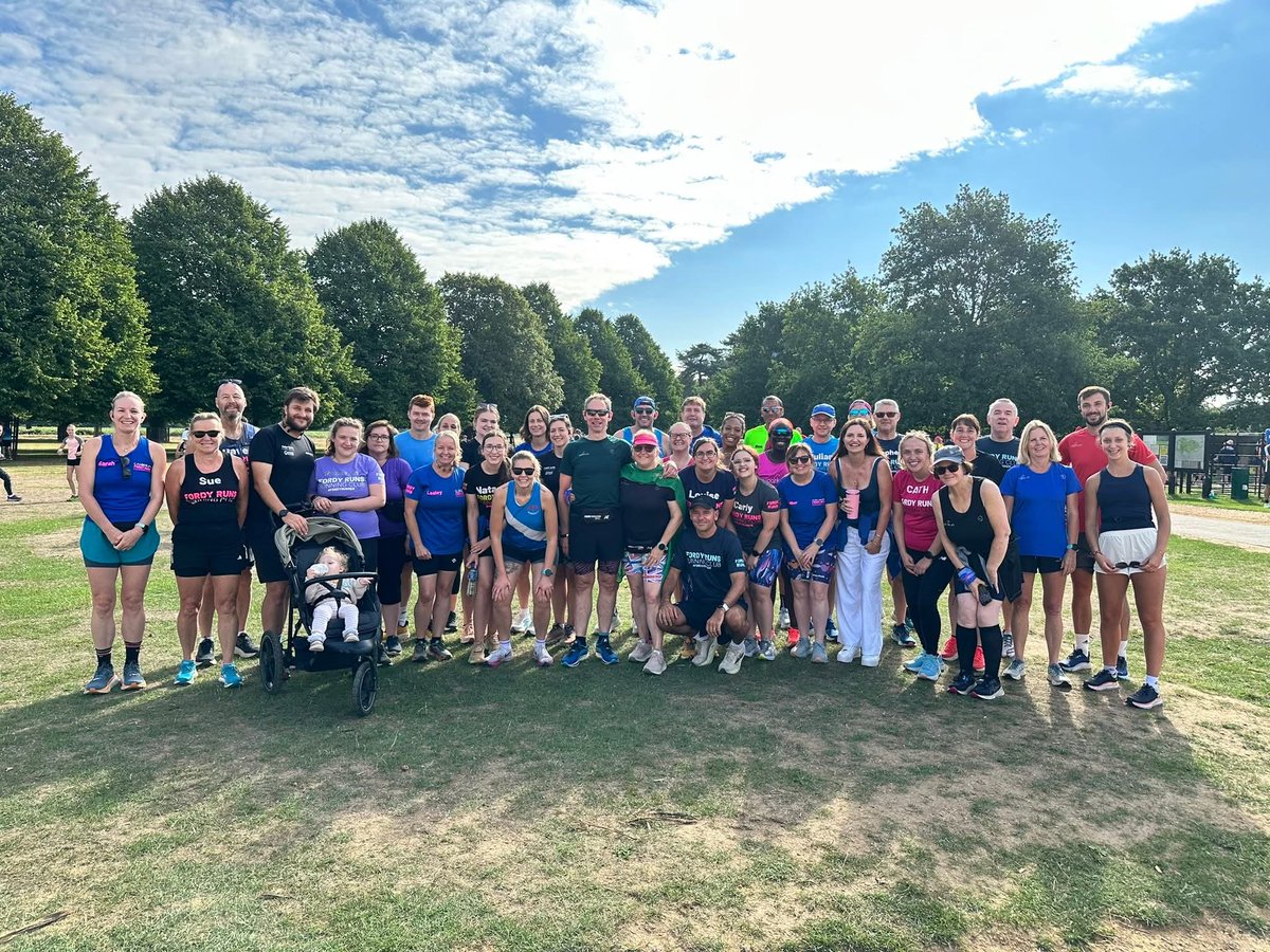 Mel’s 250th + <a href="/parkrunUK/">parkrun UK</a> Birthday at <a href="/bushyparkrun/">Bushy parkrun</a> — cakes &amp; bubbly for breakfast, how about that? 🎉

Great to see EastEnders Nick Cotton marshalling &amp; catch-up up with Eddie 

Here’s to milestones, mates &amp; parkrun magic.
#LoveParkrun
<a href="/burgessparkrun/">Burgess parkrun</a> <a href="/UKRunChat/">UKRunChat</a> <a href="/herspirituk/">Her Spirit</a>