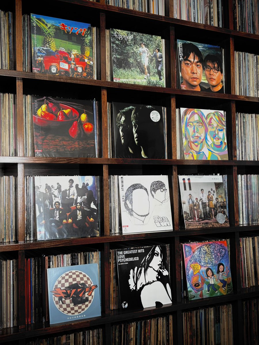Sdl07kamono's tweet photo. キリンジ+ α 😊
ニック・ドレイクの4LP Box聴いてお腹いっぱいになったのでキリンジに切り替えております。😅
7のタンデム・ラナウェイ、プロデュースはゲイリー・カッツか？ゆうぐらいスティーリー・ダンやな。。😂😅😆🤣

https://t.co/FCwxuDMwDp https://t.co/Xez2sWviCt