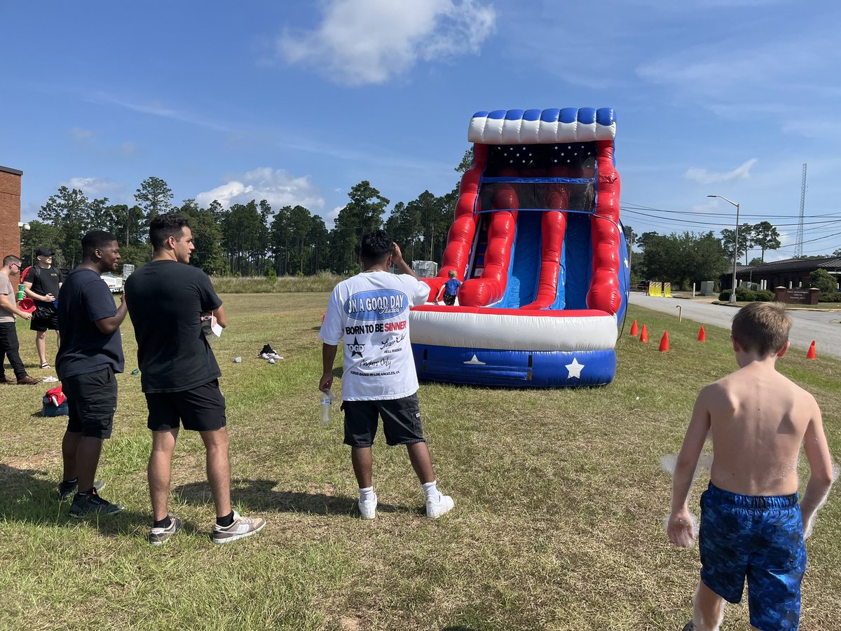 Marine Corps Community Services Albany staff hosted their annual back-to-school bash at Marine Corps Logistics Base Albany, Aug. 2.

📸: Kerri Copello