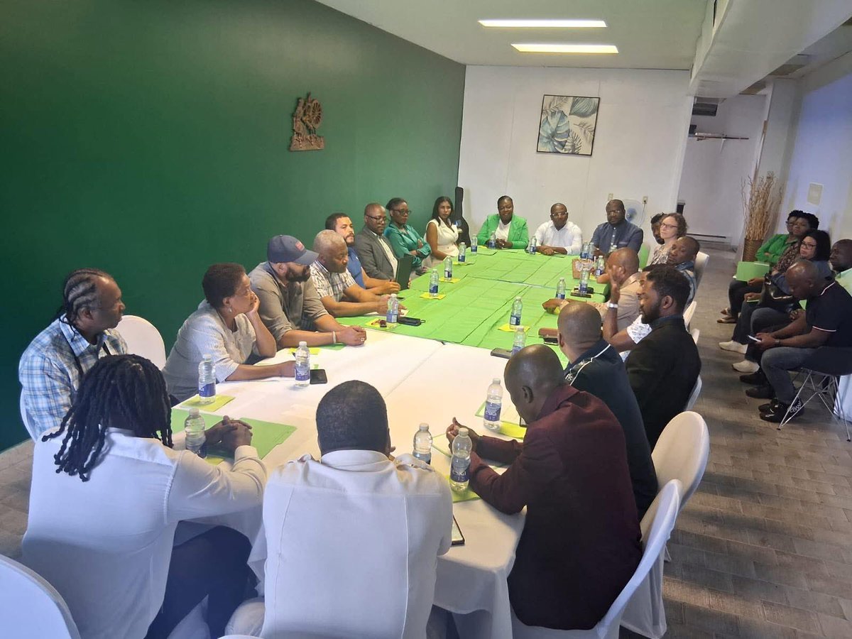 Peyi nou bezwen an pap konstwi san angajman yon jenerasyon ki konsyan de fòs li ak responsabilite l, se pou sa nan EDE misyon nou klè, fòme yon lòt jenerasyon politik pou pi piti 50 lane kap vini la yo. Yon lòt leta, yon lòt gouvènans pou yon lòt ayiti kote nap fyè viv ladanl.