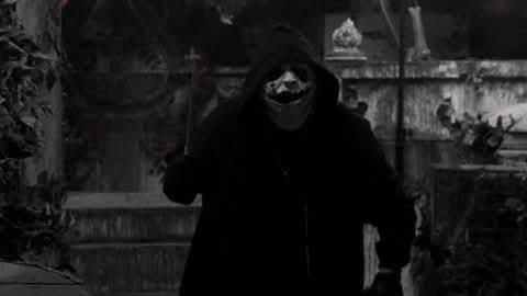 The first official music video "Never Trust the Living" taken from Billy Obey's debut solo record "Rhymebook of the Recently Deceased" premiers over on the Alla Xul Elu Youtube page in just under an hour....

#ROTRD
youtube.com/watch?v=MeS43I…