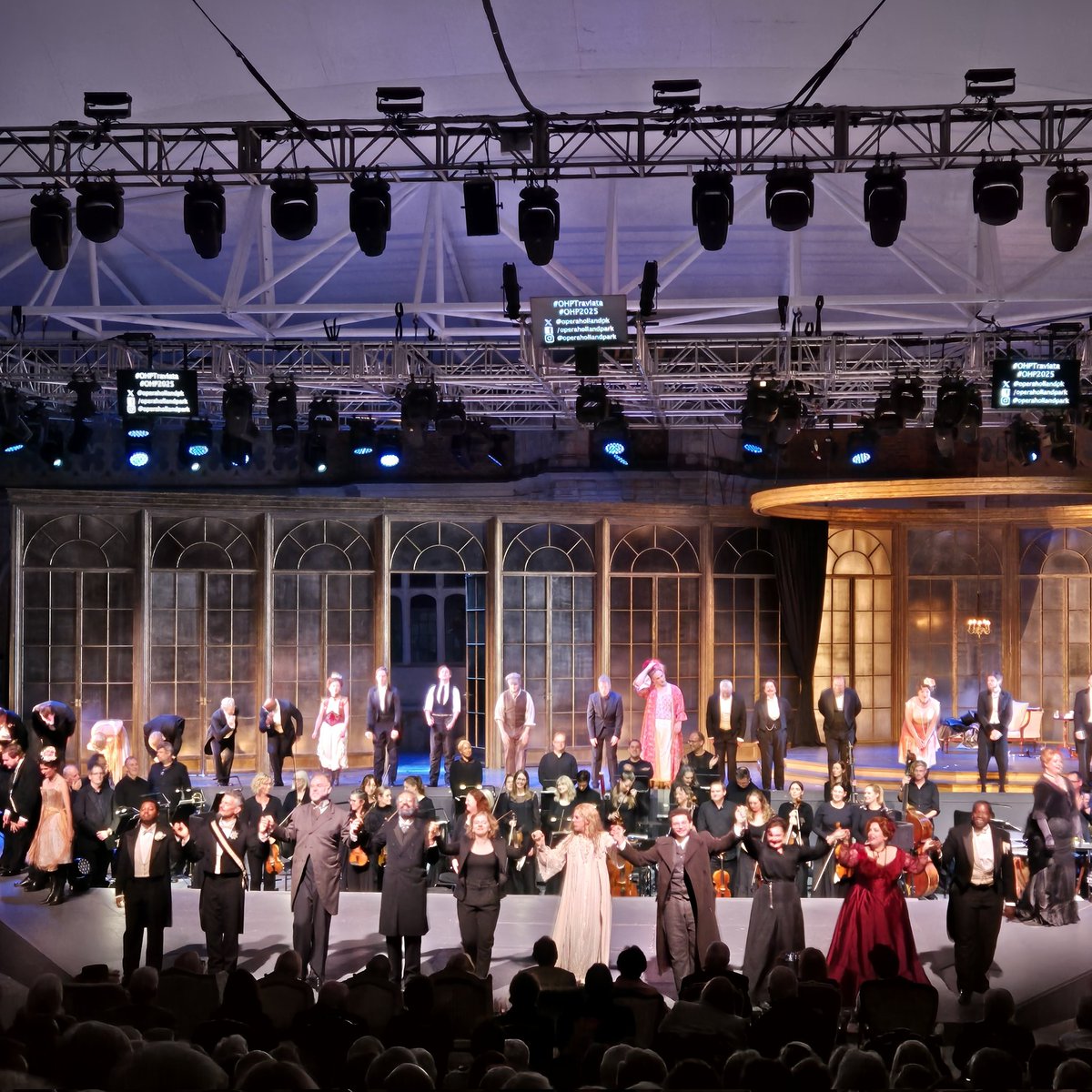 dredbeveridge's tweet photo. A terrific Traviata @operahollandpk - one of their best productions.

@AliLanger sings brightly and generously, and is a dignified and very moving Violetta.

Loved the all-company call at the end of another great season 👏👏👏👏👏 https://t.co/C36qw1f4qC