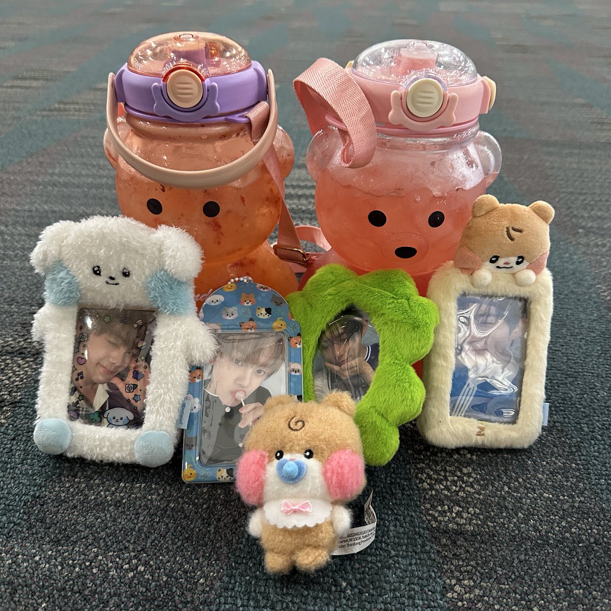 hanbinberry's tweet photo. BEAR CUPS ACQUIRED WITH MY GYUB https://t.co/zsJwj9iYRJ