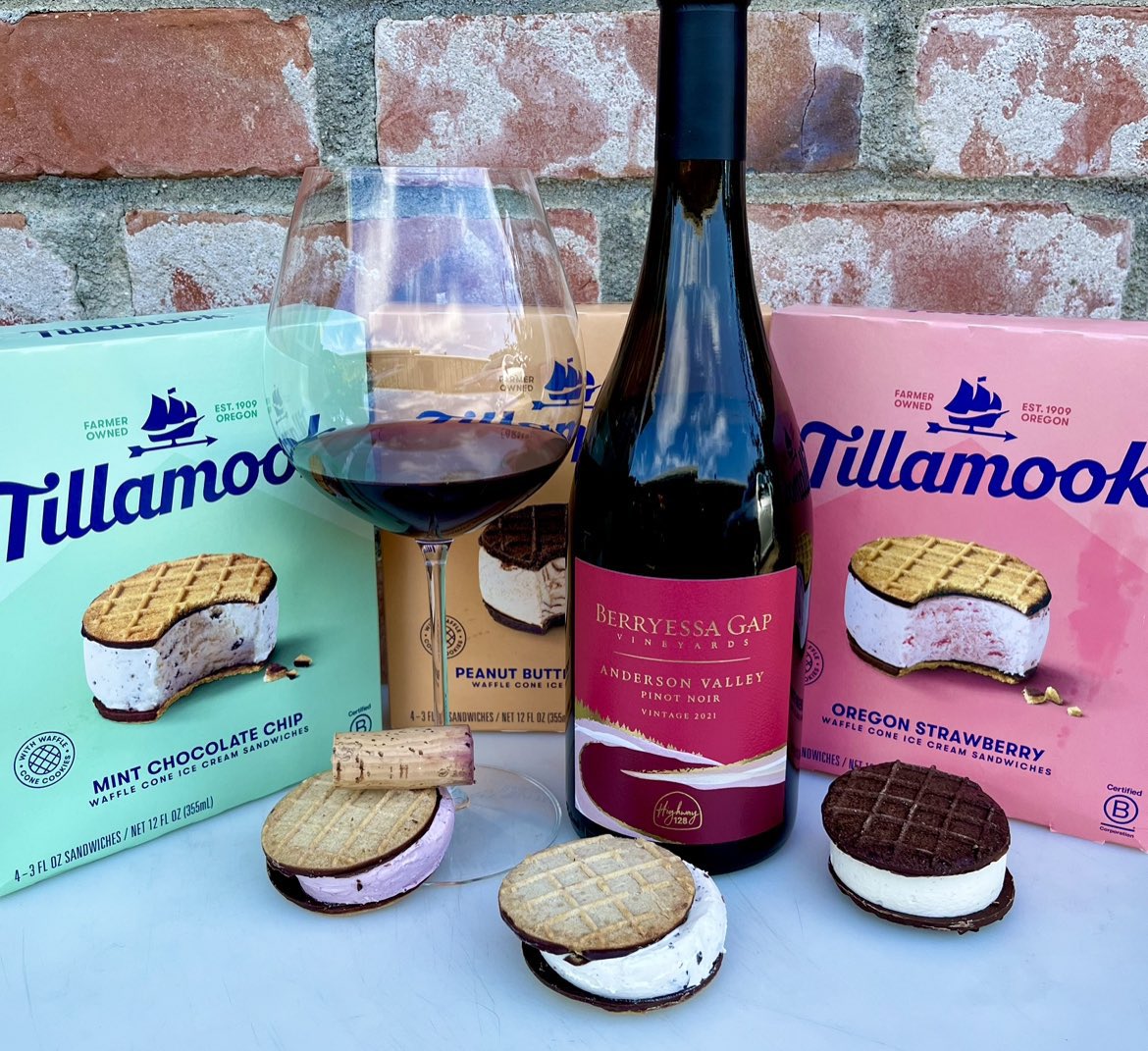#SaturdaySelection on National Ice Cream Sandwich Day is a <a href="/BerryessaGap/">Berryessa Gap Vineyards</a> pinot noir 
This one shows a nose of Santa Rosa plum, orange peel and rose petals with tastes of black cherry, black olive and cinnamon. It’s a fun pairing with the <a href="/TillamookDairy/">Tillamook</a> ice cream sandwiches.