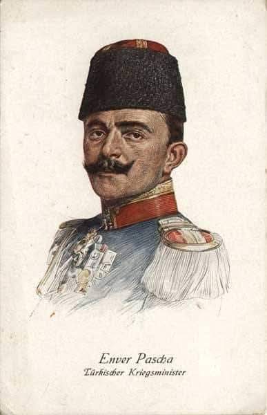 "Dudaklarda bir ıslık
Revolver patlaması gibi
Burma bıyıklar 
Uçları kama gibi sivri
Bir garip adamlar
Bu İttihatçılar." Abdurrahman Gülseren
#enverpaşa #ittihad #talatpaşa #cemalpaşa