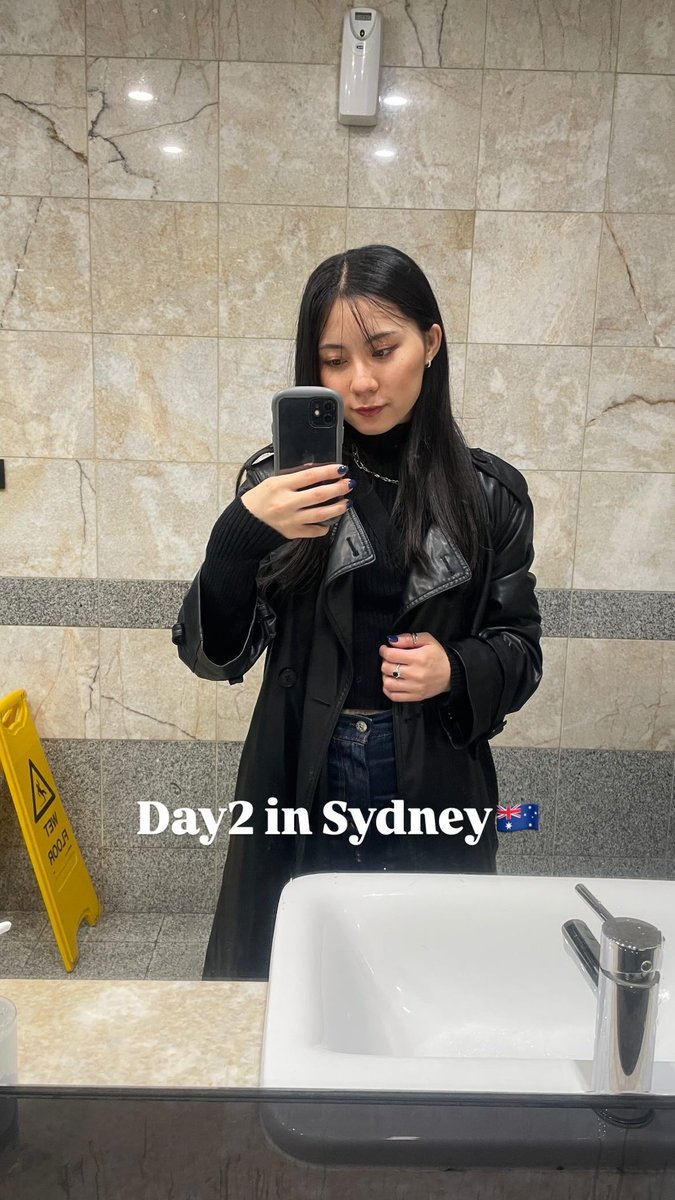 シドニー2日目🇦🇺
天気が悪いのですが、いろんな場所を見て、たくさんご飯を食べる🍚
英語という壁を乗り越えられると、異国の地でも誰かに聞けばなんとかなるし、自分が強くなった気分。
この自信をつけられてよかった。