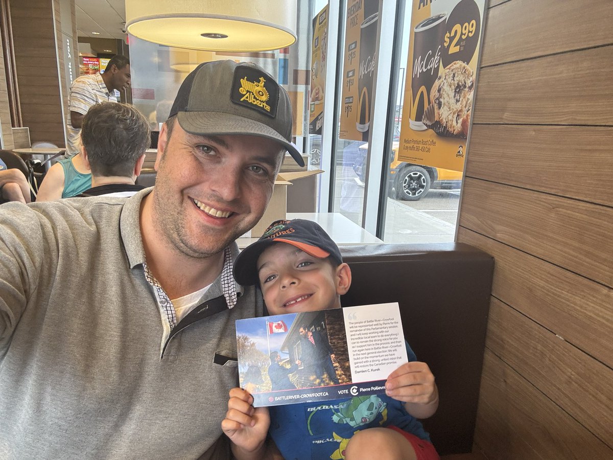 DavidEganAB's tweet image. A little rain didn’t stop us from doorknocking in beautiful Wainwright for our future Prime Minister, @PierrePoilievre!
Kiddo even asked if this is why the town was called Rain-wright! 🤣
#cdnpoli #canpoli #cpc #abpoli