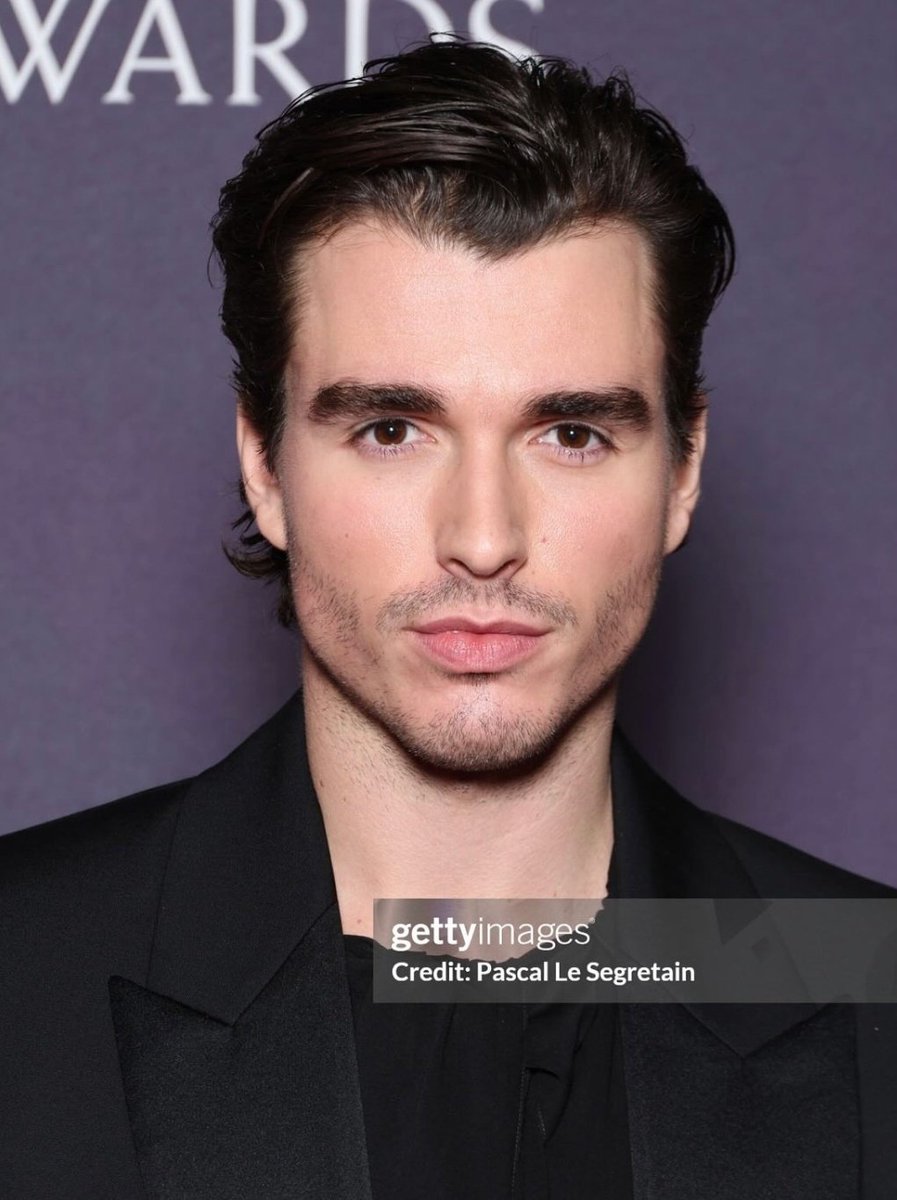 Como pode um ser humano ser TÃO bonito?