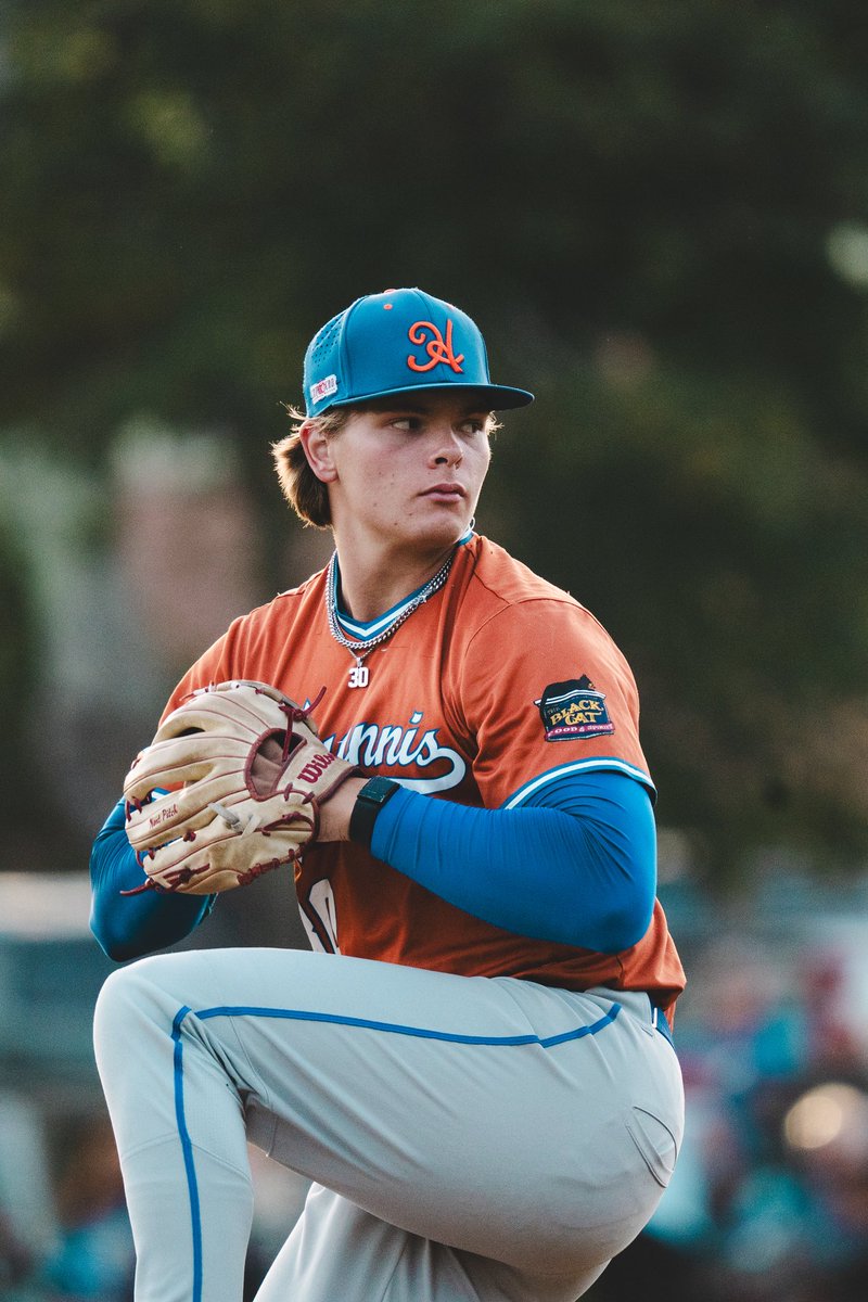 Hyannis Harbor Hawks (@harborhawks) on Twitter photo Strong start for <a href="/CopperEddie/">Eddie Copper</a> (<a href="/CharlotteBSB/">Charlotte Baseball</a>) tonight!
4.2 IP, 5 H, 0 BB, 1 ER, 2 K 👏 👏 👏 Strong start for <a href="/CopperEddie/">Eddie Copper</a> (<a href="/CharlotteBSB/">Charlotte Baseball</a>) tonight!
4.2 IP, 5 H, 0 BB, 1 ER, 2 K 👏 👏 👏