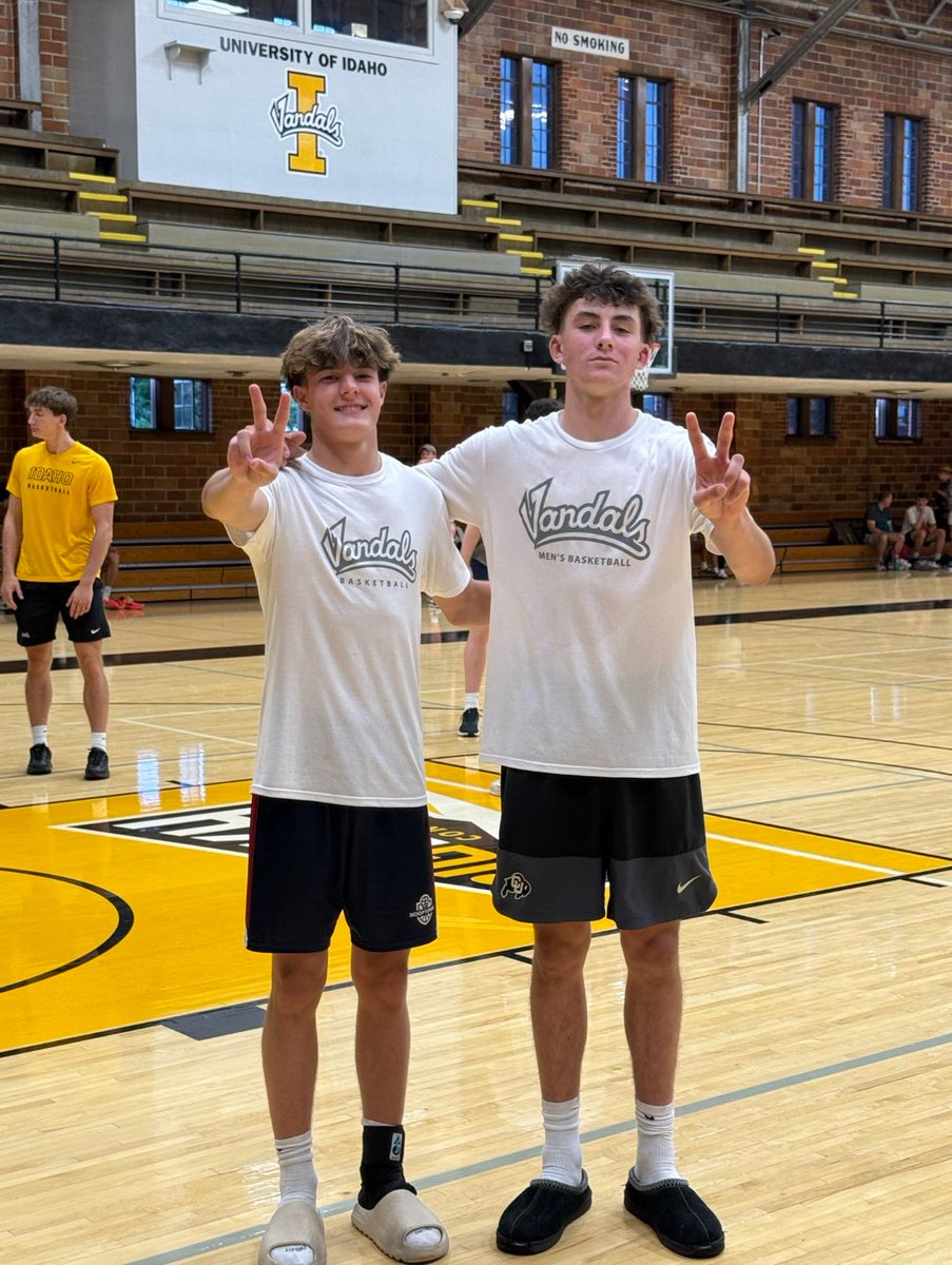 Grant wardenaar (@grantw2027) on Twitter photo Thank you <a href="/MattJones2418/">Matthew Jones</a> for the unofficial visit and camp invite. I had a great time competing and learning. #GoVandals
<a href="/RemoHoops/">Ryan “Remo” Morgan</a> <a href="/DevinRecord/">Devin Record | Coach, Recruiter, & Scout |</a> <a href="/LC_Recruiting/">LeftCoastRecruiting</a> Thank you <a href="/MattJones2418/">Matthew Jones</a> for the unofficial visit and camp invite. I had a great time competing and learning. #GoVandals
<a href="/RemoHoops/">Ryan “Remo” Morgan</a> <a href="/DevinRecord/">Devin Record | Coach, Recruiter, & Scout |</a> <a href="/LC_Recruiting/">LeftCoastRecruiting</a>