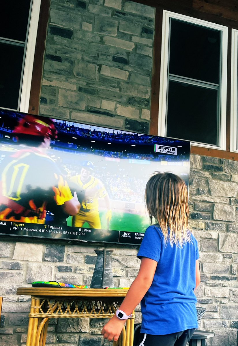 Savannah Bananas and backyard baseball tonight! 71 degrees and we’re ready for a fire 🍌 ⚾️
