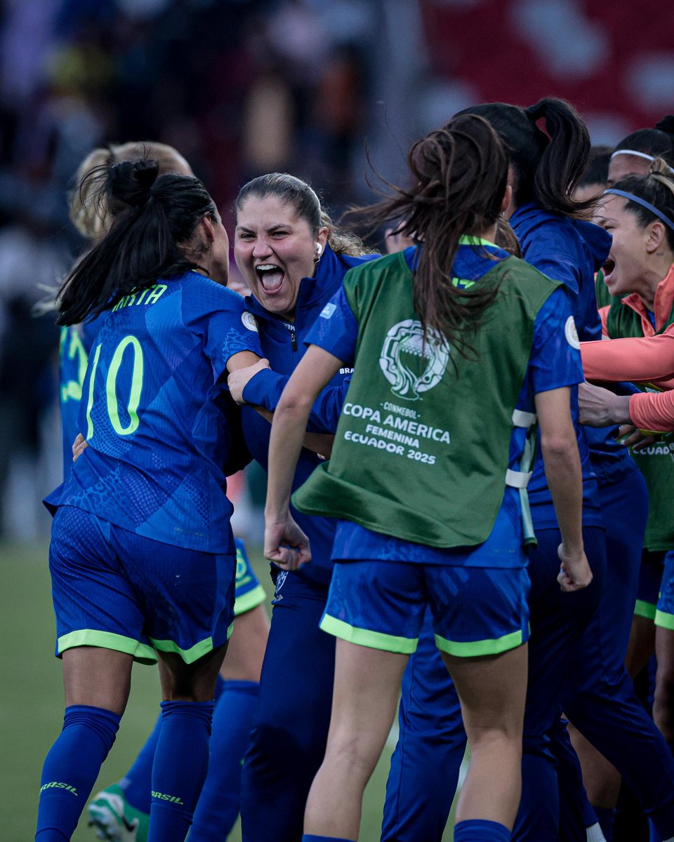 Muchas gracias, Colombia y Brasil, por regalarnos la mejor final en la historia de la Copa América Femenina y, tal vez, el mejor partido en la historia del fútbol femenino sudamericano.

Al final las jugadoras se imponen y dignifican nuestro balompié.

¡GRACIAS! 👏🇨🇴🇧🇷 #CAFem