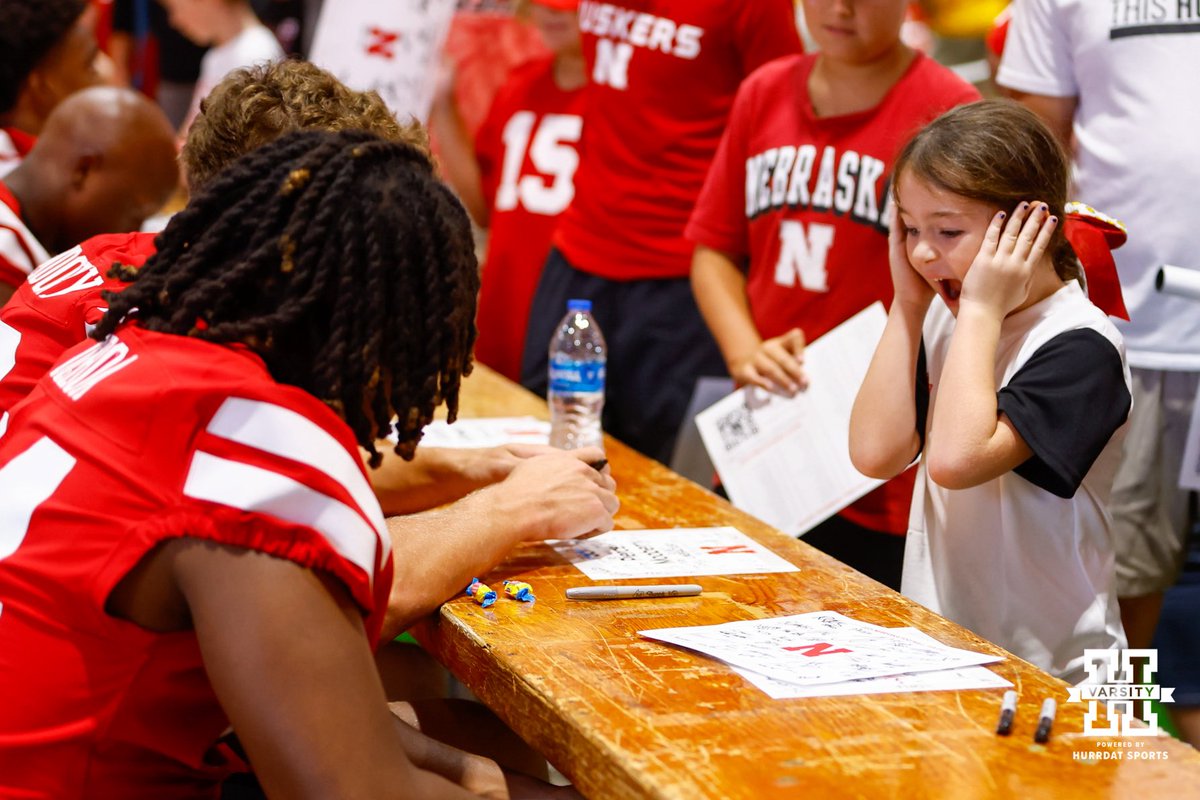 All smiles for fan day 😄