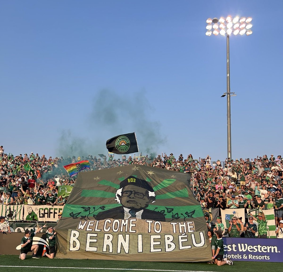 "Welcome to the Berniebeu" Bernie Sanders inspired Tifo from the Vermont Green fans at the USL League Two final vs Ballard FC. 📷: USL