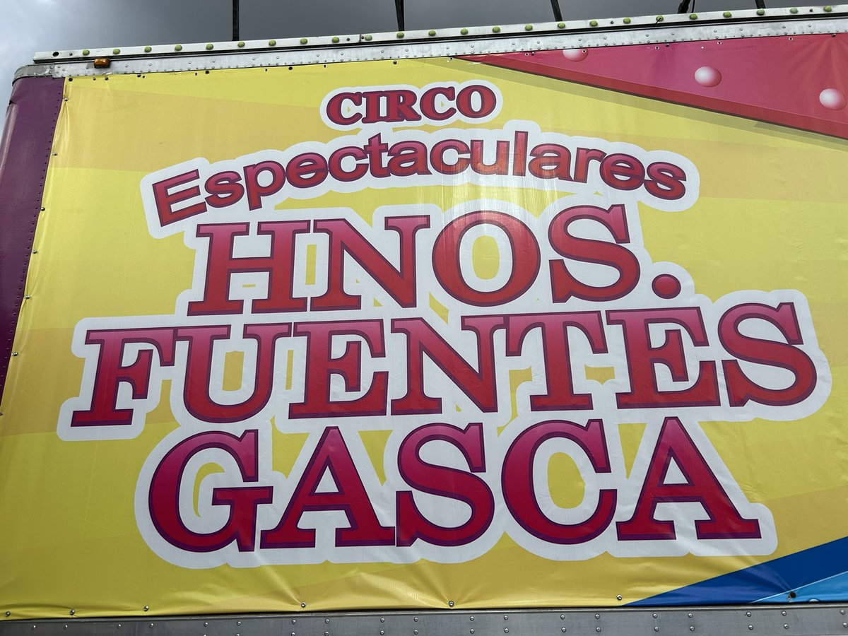 Aquí esperando el show de circo <a href="/fuentesgasca_c/">Gran Circo Fuentes Gasca</a>
