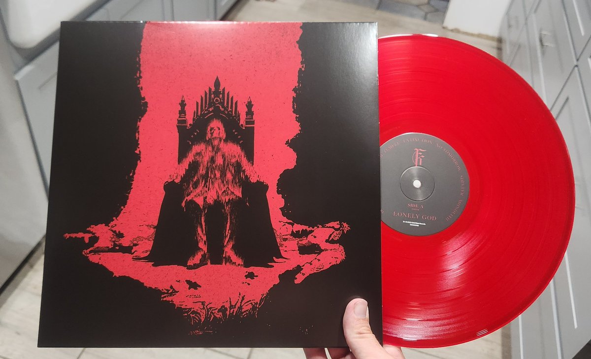 This Revolver press of Lonely God is gorgeous wtf 😮‍💨 <a href="/ryankirbz/">Ryan Joseph Kirby</a> <a href="/TuckFFAK/">BigAssTuck</a>