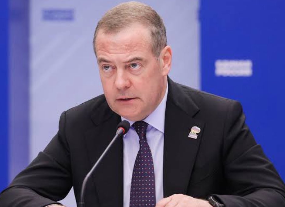 Ahsan Ullah (@ahsanworkers) on Twitter photo And the plot thickens.
Medvedev:
“Trump shouldn't think that the video archive of his past immoralities is only in Mossad's hands.”
<a href="/WorkersPartyGB/">Workers Party of Britain</a> <a href="/georgegalloway/">George Galloway</a> And the plot thickens.
Medvedev:
“Trump shouldn't think that the video archive of his past immoralities is only in Mossad's hands.”
<a href="/WorkersPartyGB/">Workers Party of Britain</a> <a href="/georgegalloway/">George Galloway</a>