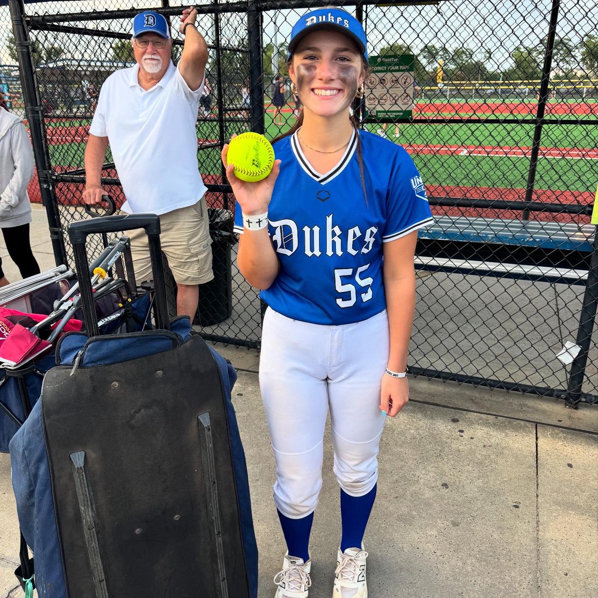 Championship Sunday bound!!! Way to fight girls! Caylee Ortiz (2026 grad) with a shutout &amp; Alyssa Laney (2026 grad) with a BOMB! Let’s keep it going tomorrow! 💙🤍💙🤍