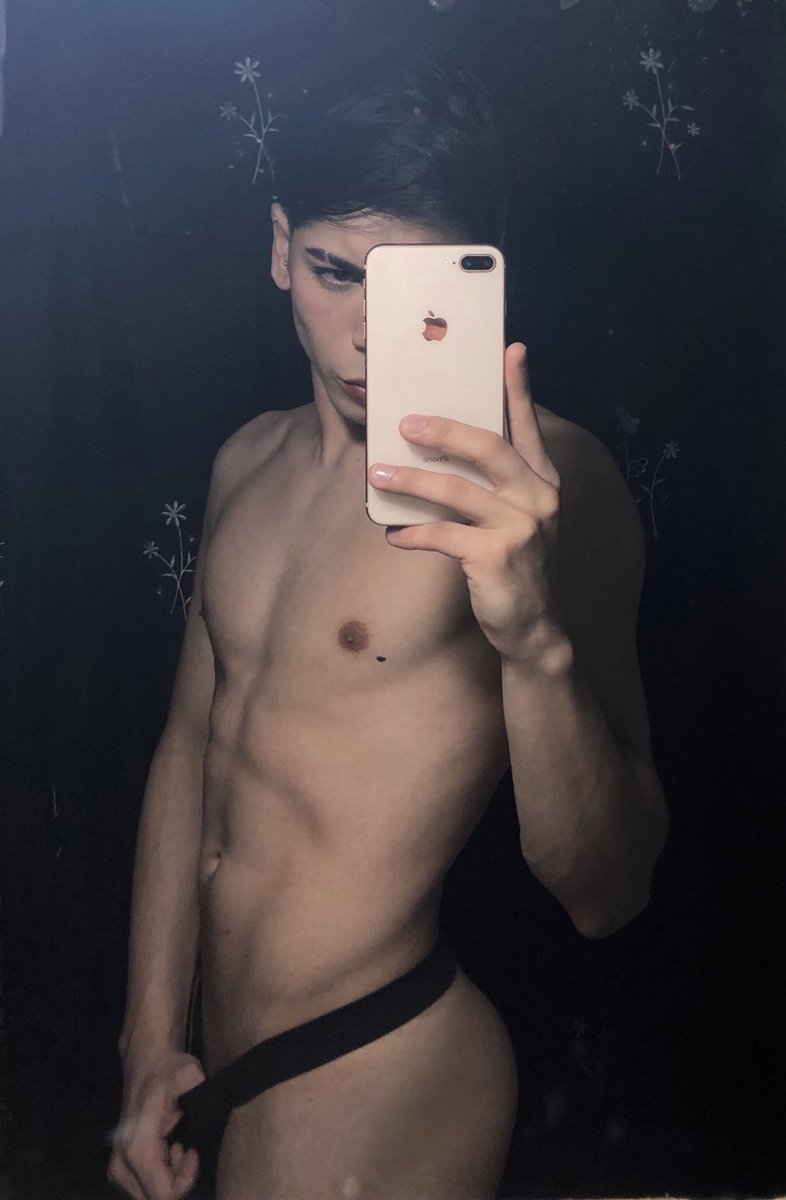 Chudai 🥵 

onlyfans.com/gabrielkingg