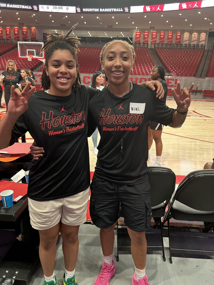 Shiliane Kent (@shilianeeee) on Twitter photo Had a great time attending the UH Elite camp today, learned more and got better. Go Coogs!!
<a href="/UHCougarWBB/">Houston Women's Basketball</a> #UofHCamp Had a great time attending the UH Elite camp today, learned more and got better. Go Coogs!!
<a href="/UHCougarWBB/">Houston Women's Basketball</a> #UofHCamp