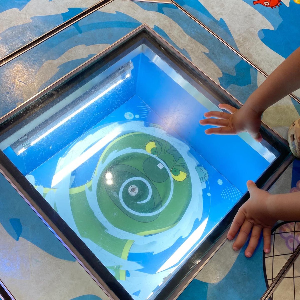 幼稚園に入園後初の夏休みが始まり約2週間🌻
これから先いつまで一緒に過ごしてくれるだろうか。
眉をひそめるような事ばかりでも
一緒に過ごしている今を
恋しく思う日が必ず来ると思うから
少しでも今を大切に過ごしたい。

「ママ怖いよ🫩😡」と言われないくらい
ニコニコで見守れたらもっといい笑