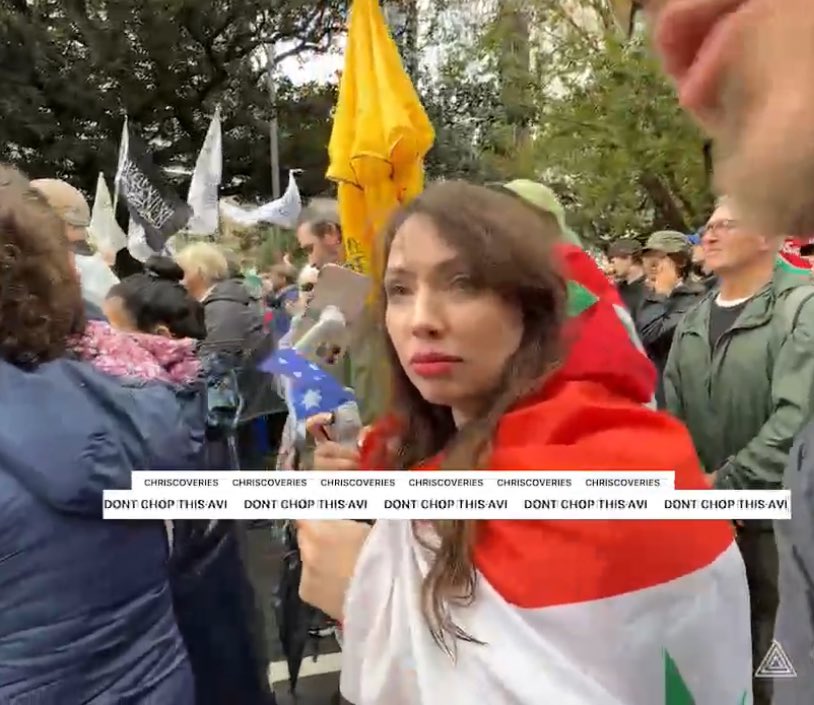 Syrian Girl showed up to the Sydney protest with an Assad era Syrian flag

Not Australian, deport, get out of my country