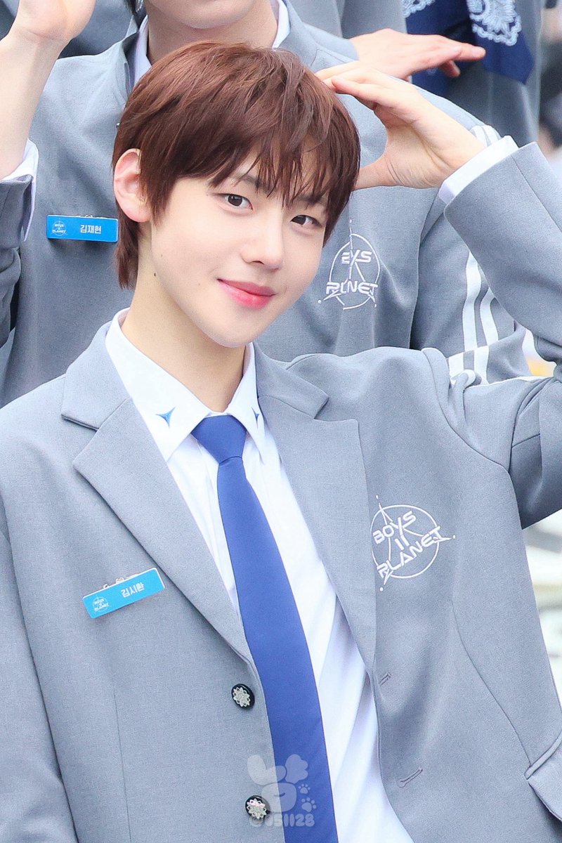 250614 - 250802 보이즈2플래닛 #김시환 ‍ 머리 길어졌네➰🐶どっちも