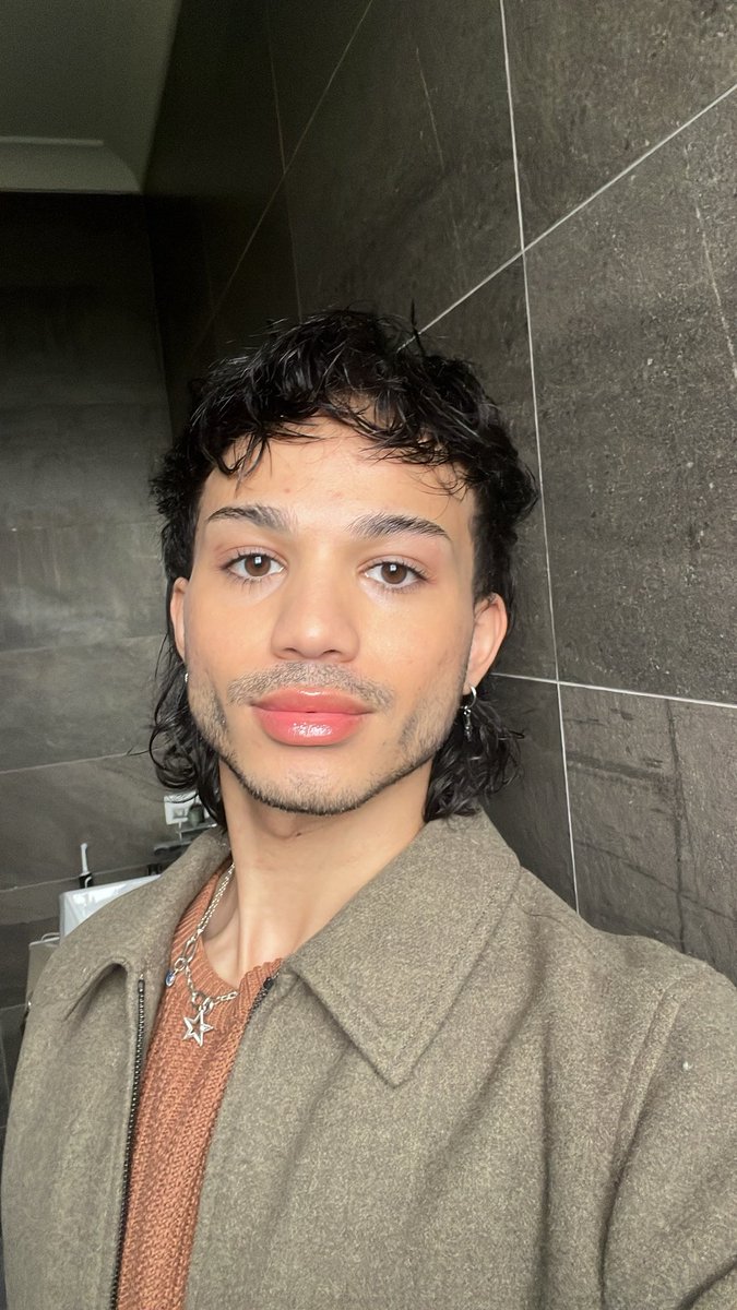 Freya Armani tweet media